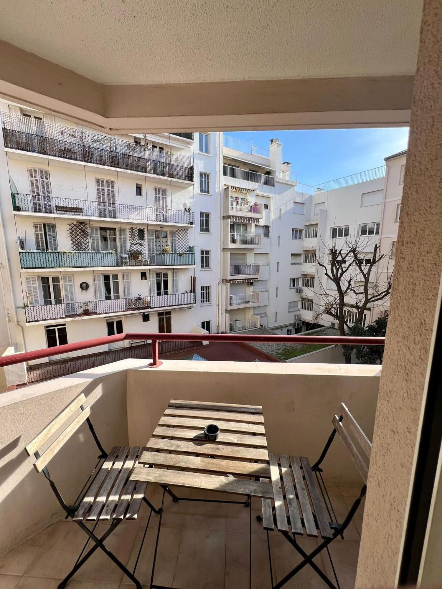 Studio Climatise, Cosy Et Calme Au Centre Ville Antibes Kültér fotó